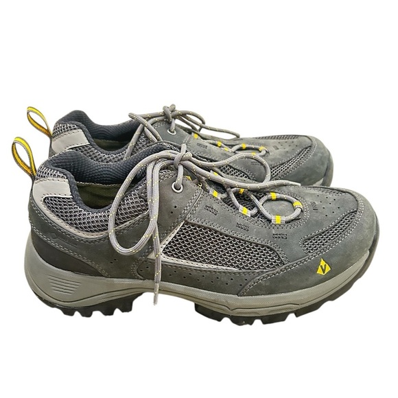 Nwot men’s Vasque Breeze 2.0 low Gray leather Hiking sneakers vibram sole size 9 - Picture 1 of 10